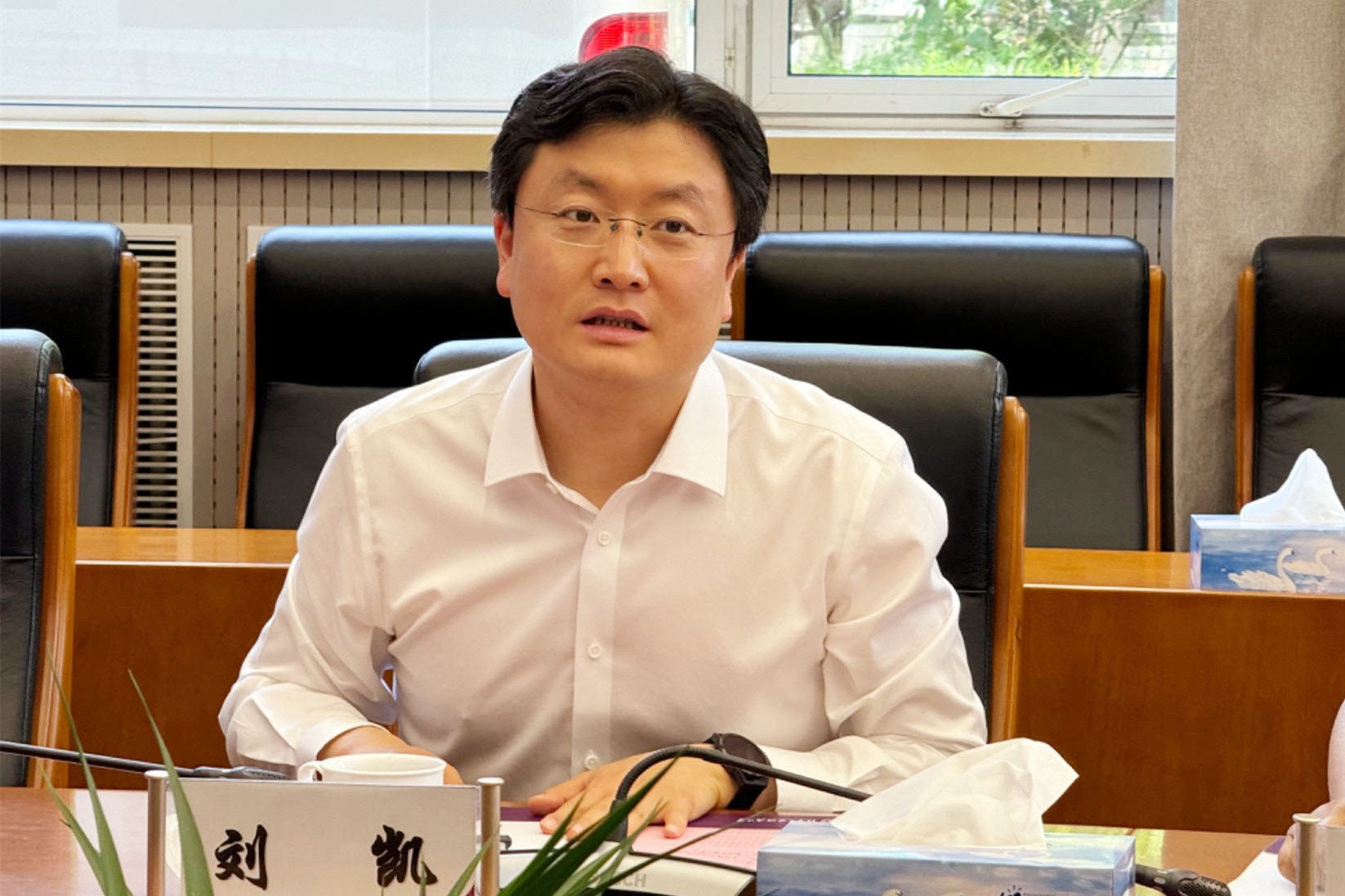 嘉峪关市委副书记、市长刘凯一行回访清华附中-清华大学附属中学
